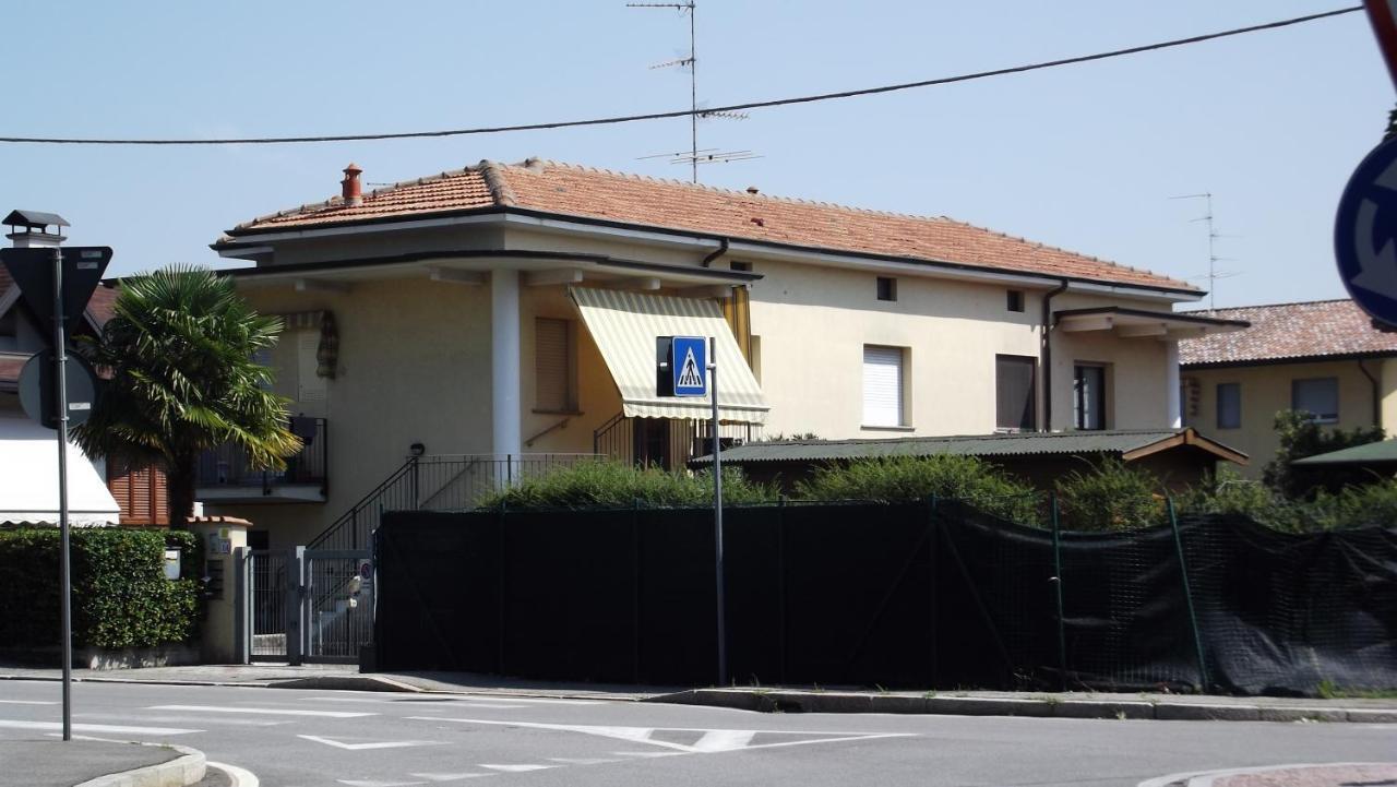 Yellow House Cir 12040 Cassano Magnago Exterior foto
